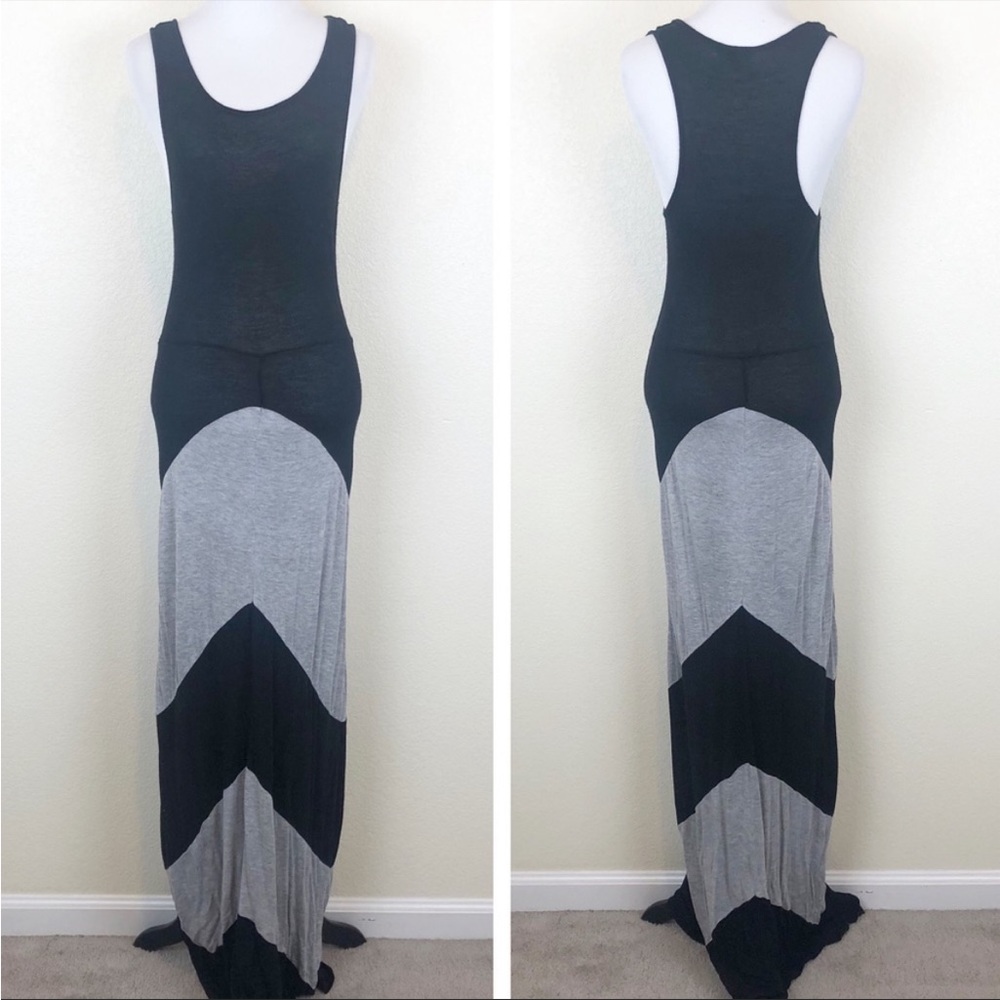 Monteau Black & Gray Sleeveless Color Block Maxi Dress - Size Small